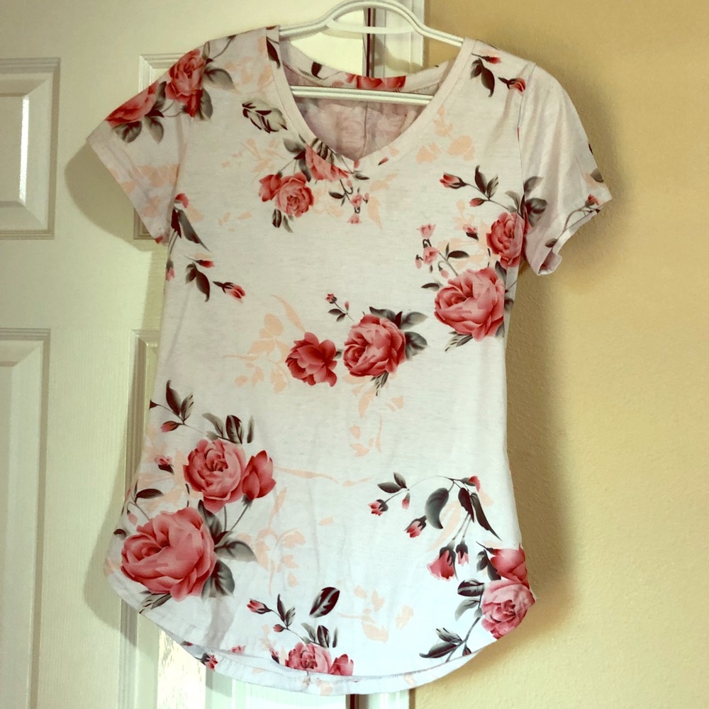 Pretty floral tee